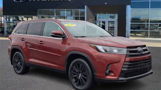 2019 Toyota Highlander SE V6 — SUV — 51,293 mi — Greensburg, PA