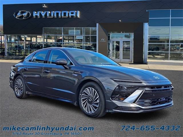 2025 Hyundai Sonata Hybrid Limited — Sedan — 38 mi — Greensburg, PA