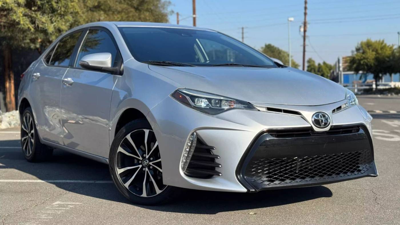 2017 Toyota Corolla SE — Sedan — 146,684 mi — North Hollywood, CA