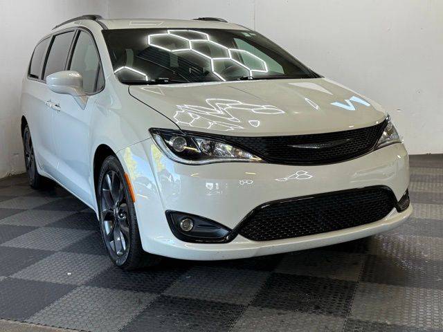 2020 Chrysler Pacifica Touring L Plus — Minivan — 91,800 mi — Norwalk, OH