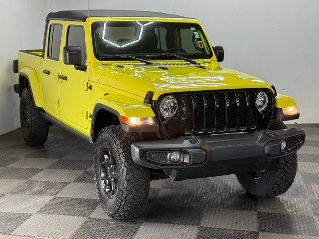 2023 Jeep Gladiator Willys — Pickup Truck — 28,267 mi — Norwalk, OH