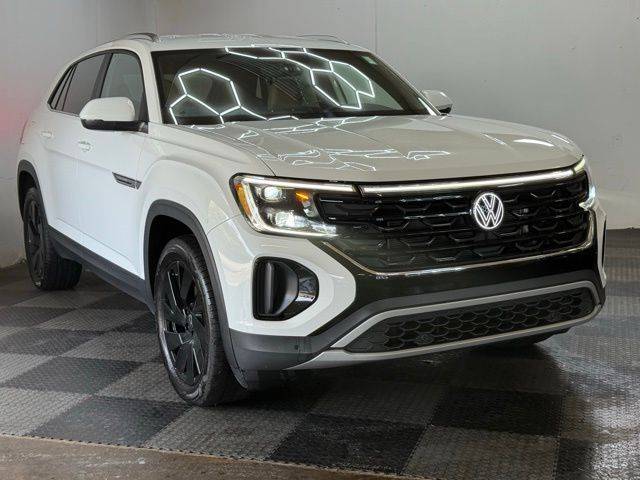 2024 Volkswagen Atlas Cross Sport SE with Technology — SUV — 48,045 mi — Norwalk, OH