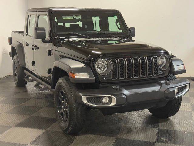 2024 Jeep Gladiator Sport — Pickup Truck — 15,903 mi — Norwalk, OH