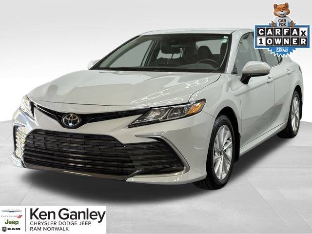 2024 Toyota Camry LE — Sedan — 21,769 mi — Norwalk, OH