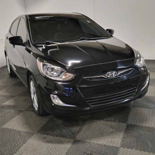 2013 Hyundai Accent GLS — Sedan — 77,131 mi — Norwalk, OH