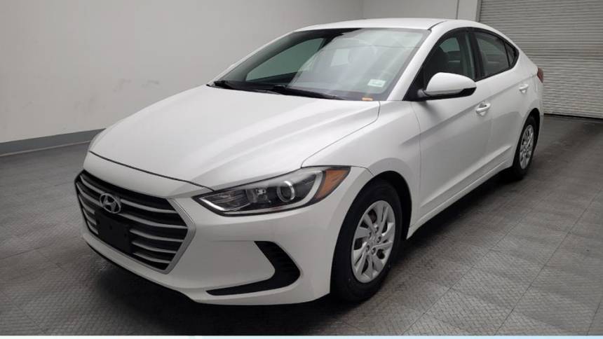 2017 Hyundai Elantra SE — Sedan — 60,359 mi — Van Nuys, CA