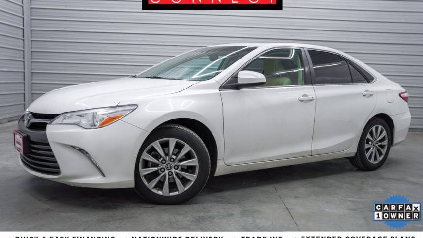 2015 Toyota Camry XLE — Sedan — 93,536 mi — Bloomington, IN
