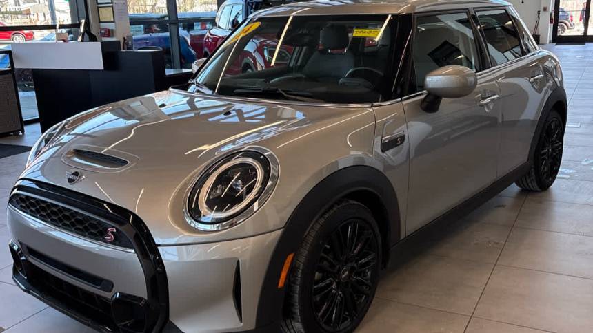 2024 MINI Hardtop Cooper S — Hatchback — 25,101 mi — Edison, NJ