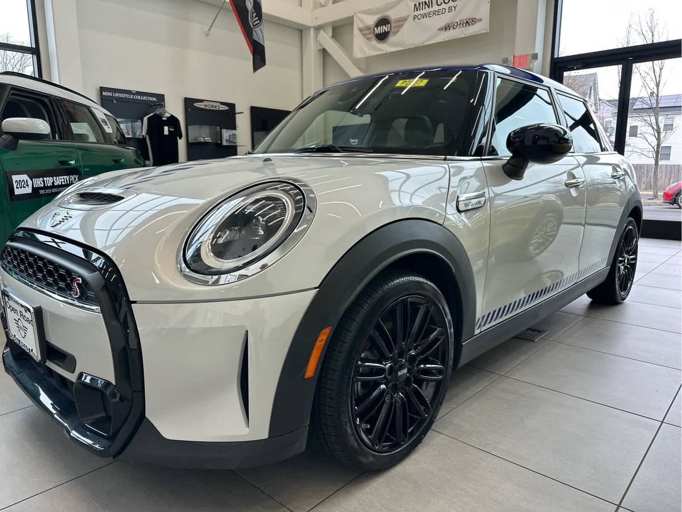 2022 MINI Hardtop Cooper S — Hatchback — 24,504 mi — Edison, NJ
