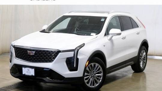2024 Cadillac XT4 Premium Luxury — SUV — 8,975 mi — Lombard, IL