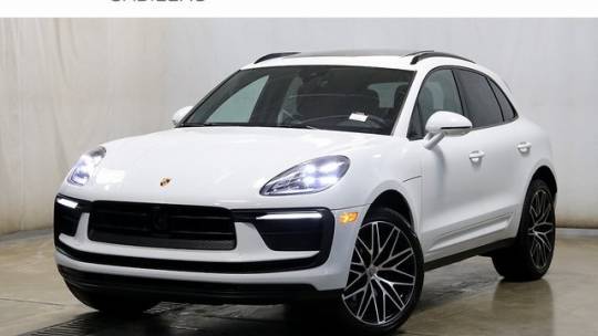 2023 Porsche Macan T — SUV — 10,807 mi — Lombard, IL