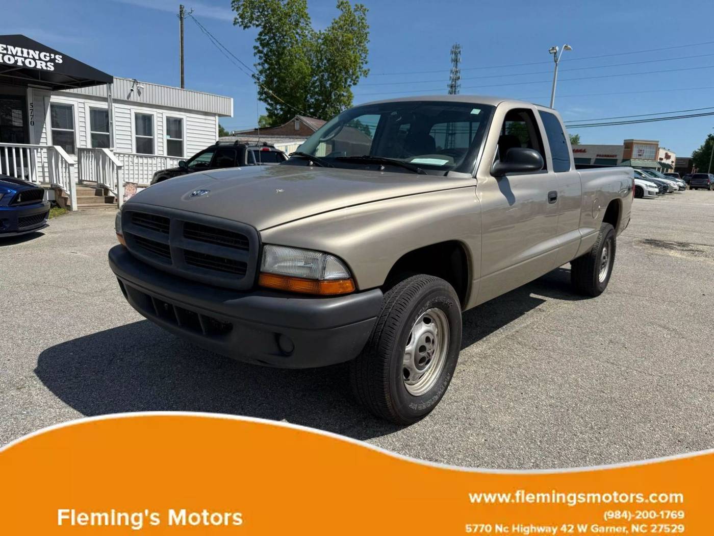 2004 Dodge Dakota Base — Pickup Truck — 97,988 mi — Garner, NC
