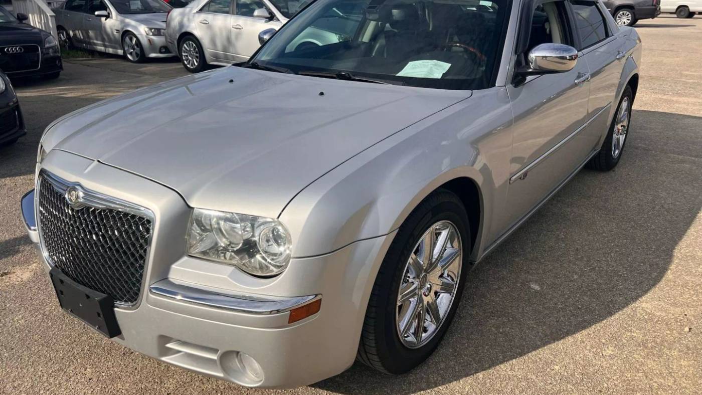2009 Chrysler 300 C Hemi — Sedan — 170,410 mi — Garner, NC