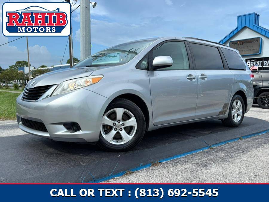 2011 Toyota Sienna LE — Minivan — 125,643 mi — Winter Park, FL