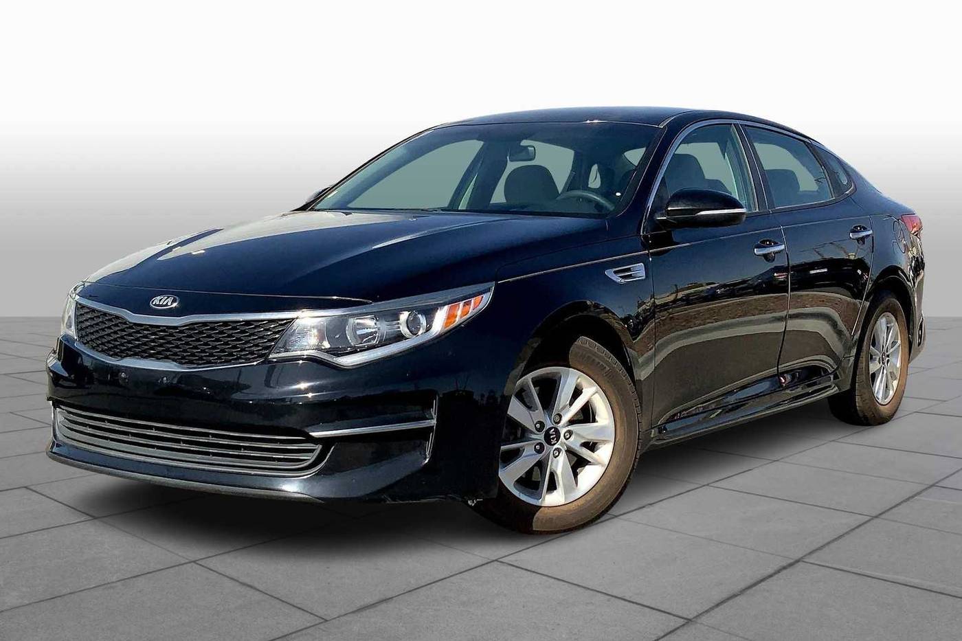 2016 Kia Optima LX — Sedan — 71,301 mi — El Paso, TX
