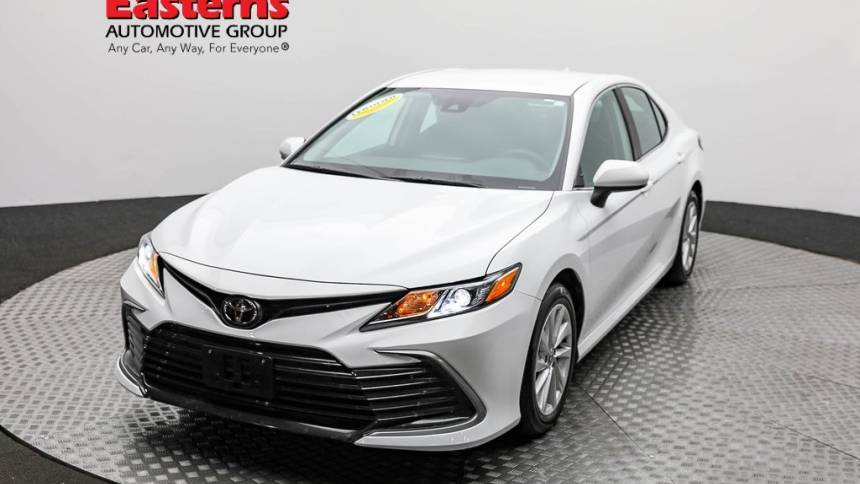 2024 Toyota Camry LE — Sedan — 24,020 mi — Alexandria, VA
