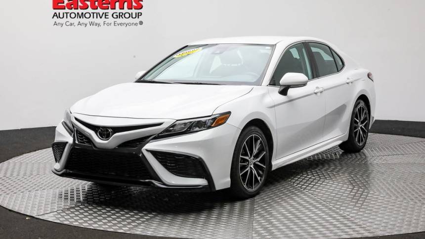 2022 Toyota Camry SE — Sedan — 58,676 mi — Alexandria, VA