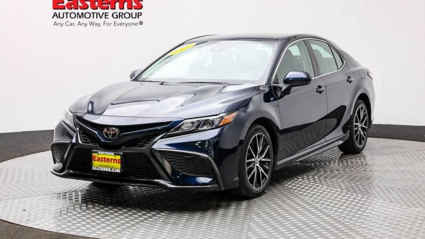 2021 Toyota Camry SE — Sedan — 58,142 mi — Alexandria, VA