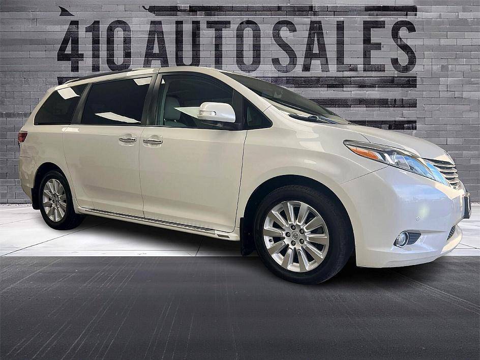2015 Toyota Sienna Limited — Minivan — 132,241 mi — Bonney Lake, WA
