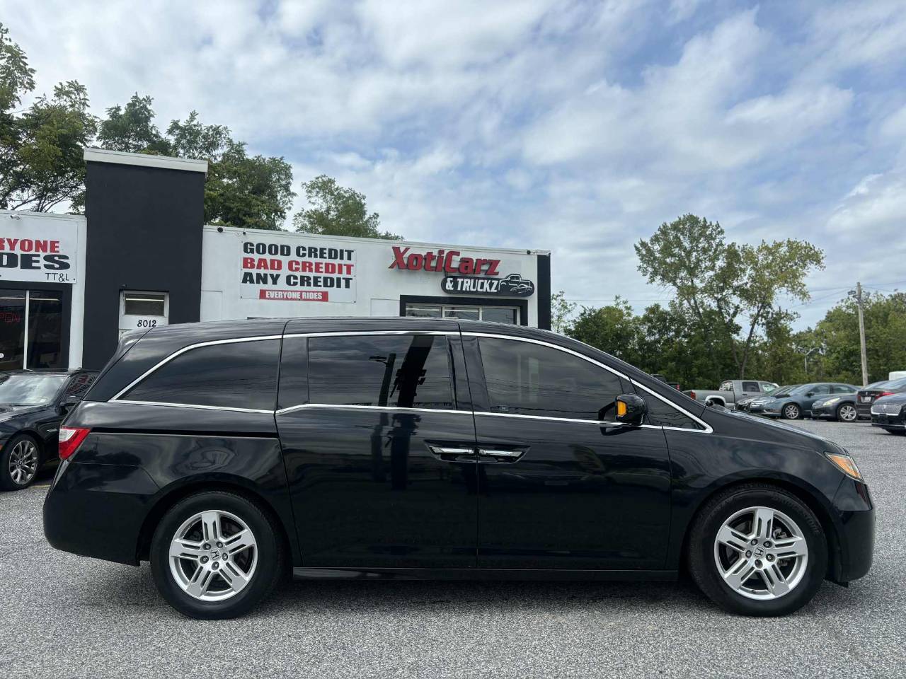 2012 Honda Odyssey Touring — Minivan — 151,459 mi — Rosedale, MD