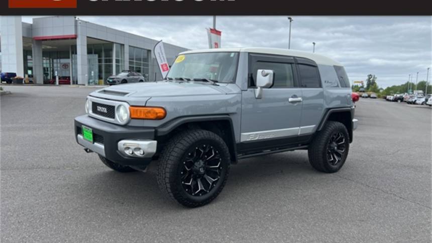 2014 Toyota FJ Cruiser Base