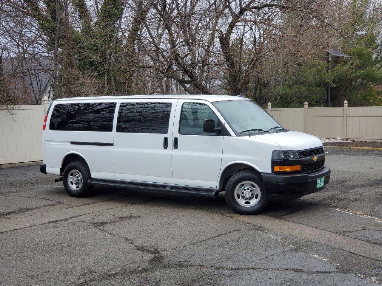 2022 Chevrolet Express Passenger LS — Passenger Van — 41,131 mi — Colonia, NJ