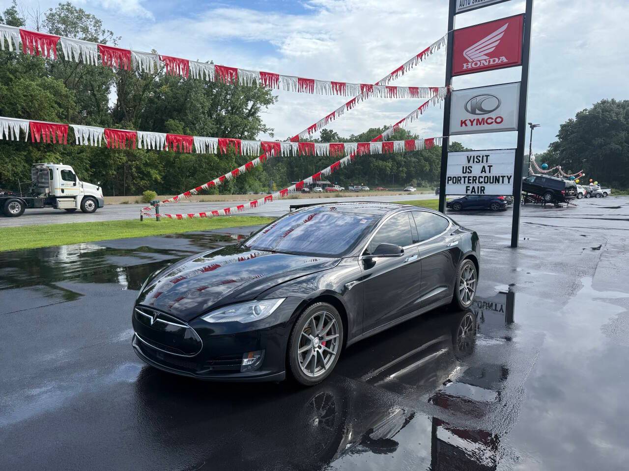 2014 Tesla Model S P85D — Hatchback — 142,698 mi — Valparaiso, IN