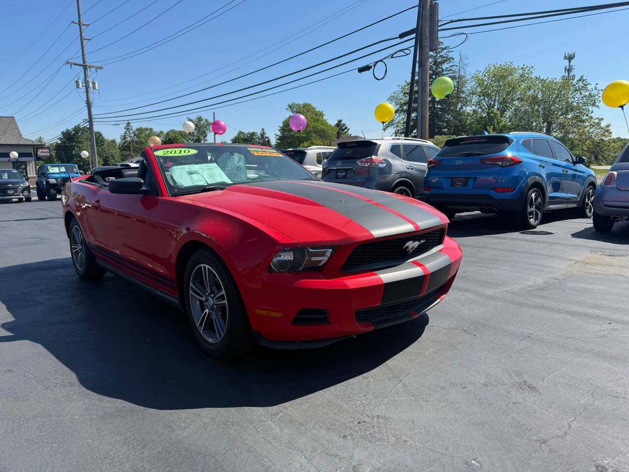 2010 Ford Mustang V6 Premium — Convertible — 141,684 mi — Valparaiso, IN