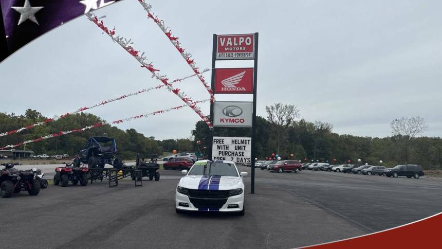 2016 Dodge Charger R/T — Sedan — 124,625 mi — Valparaiso, IN