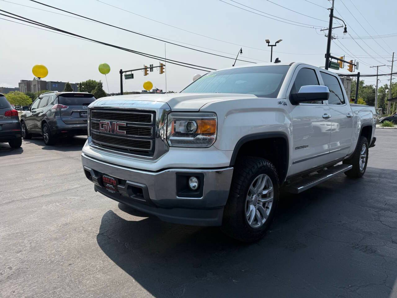 2014 GMC Sierra 1500 SLT — Pickup Truck — 168,591 mi — Valparaiso, IN