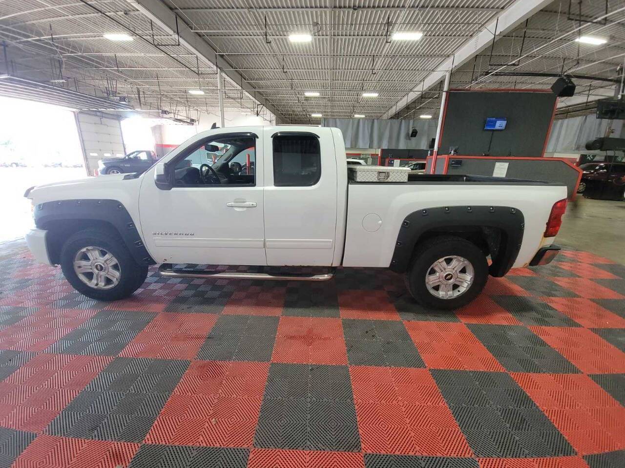 2010 Chevrolet Silverado 1500 LTZ — Pickup Truck — 126,988 mi — Valparaiso, IN