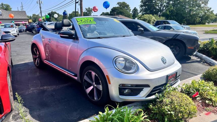 2013 Volkswagen Beetle Turbo — Convertible — 129,833 mi — Valparaiso, IN