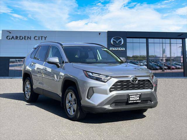 2022 Toyota RAV4 XLE — SUV — 1,500 mi — Hempstead, NY