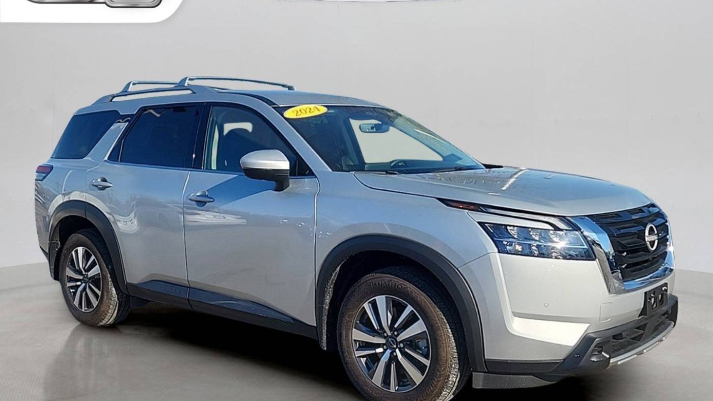 2024 Nissan Pathfinder SL — SUV — 8,995 mi — North Dartmouth, MA