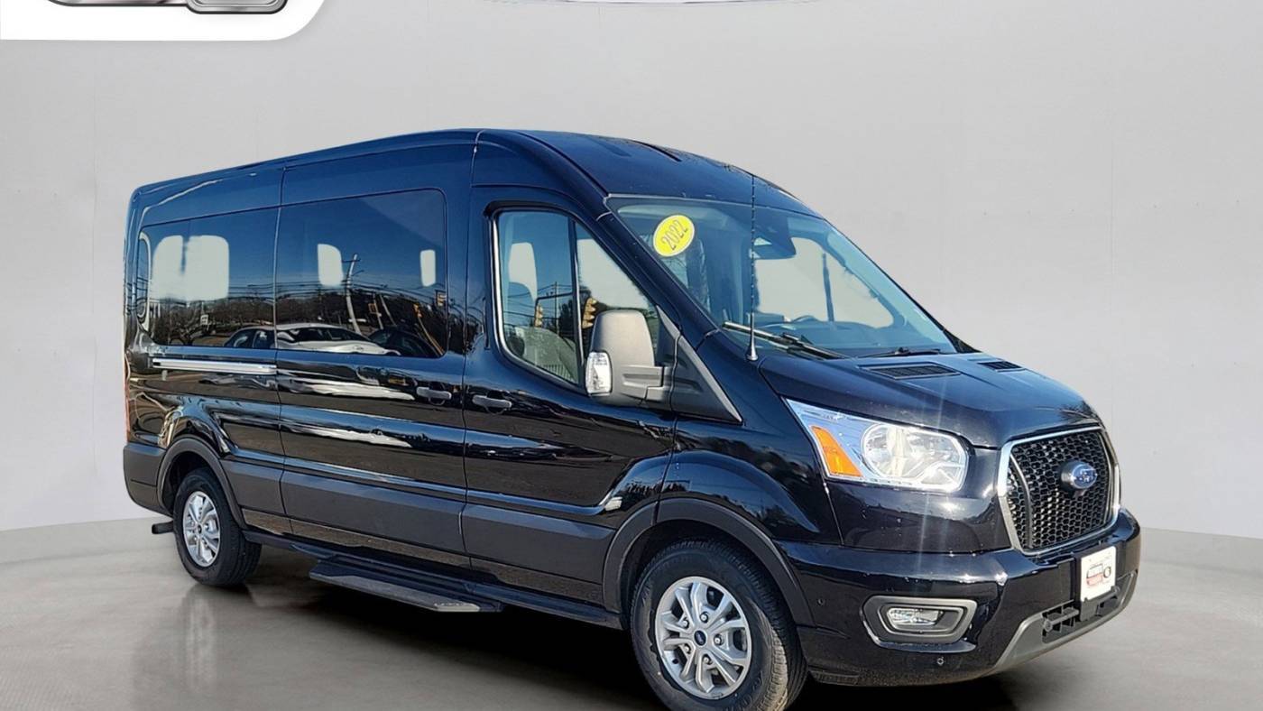 2022 Ford Transit Passenger Wagon T-350 XLT — Passenger Van — 69,755 mi — North Dartmouth, MA