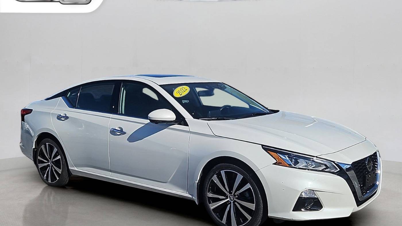 2022 Nissan Altima Platinum — Sedan — 36,922 mi — North Dartmouth, MA