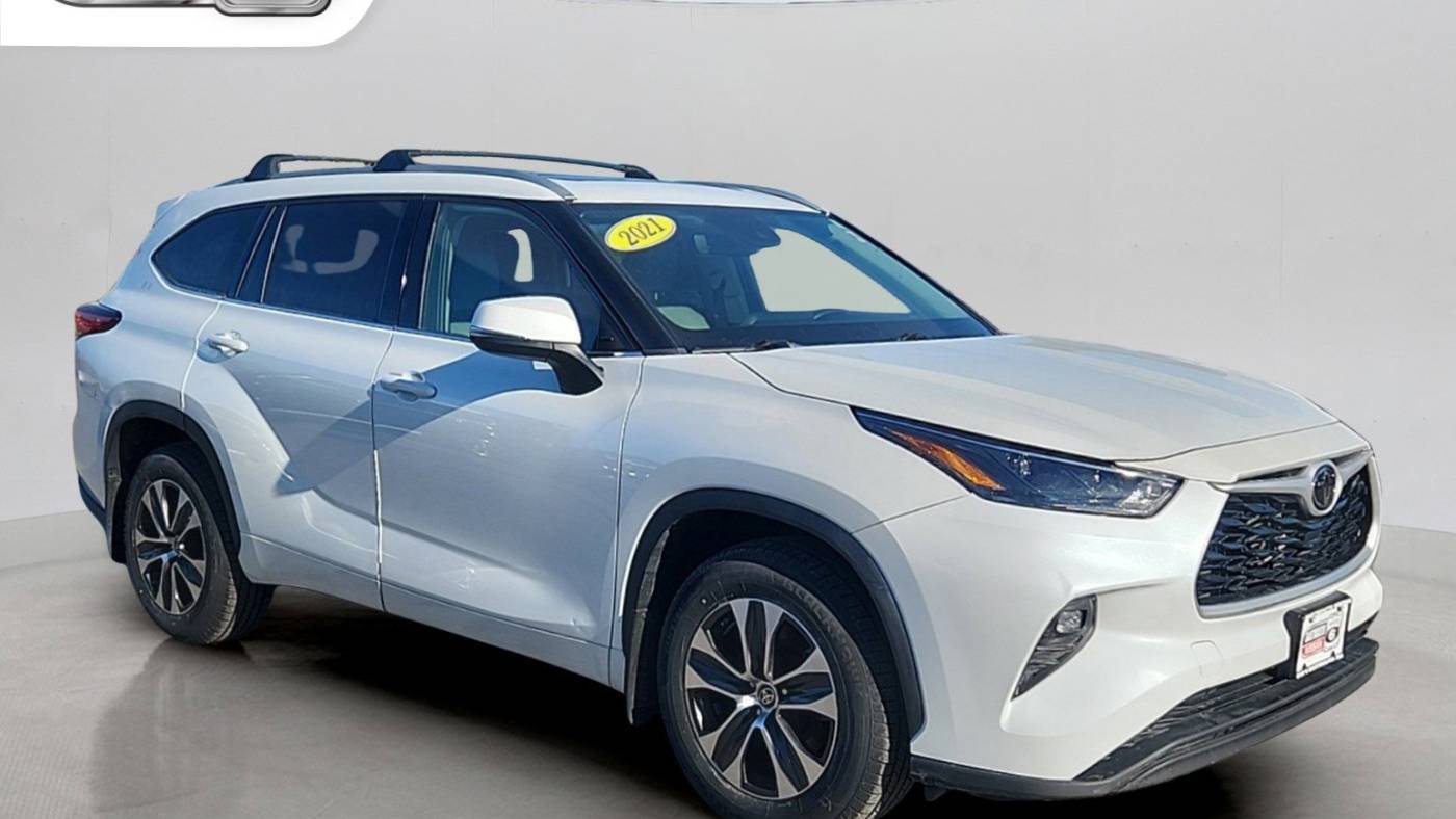 2022 Toyota Highlander XLE — SUV — 61,872 mi — North Dartmouth, MA