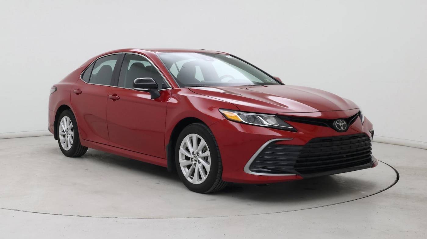 2024 Toyota Camry LE — Sedan — 6,590 mi — Lancaster, PA