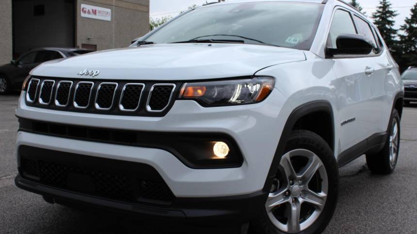 2024 Jeep Compass Latitude — SUV — 3,934 mi — Twinsburg, OH