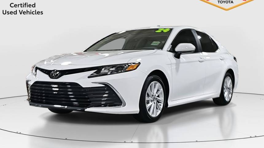 2024 Toyota Camry LE — Sedan — 8,465 mi — Las Vegas, NV