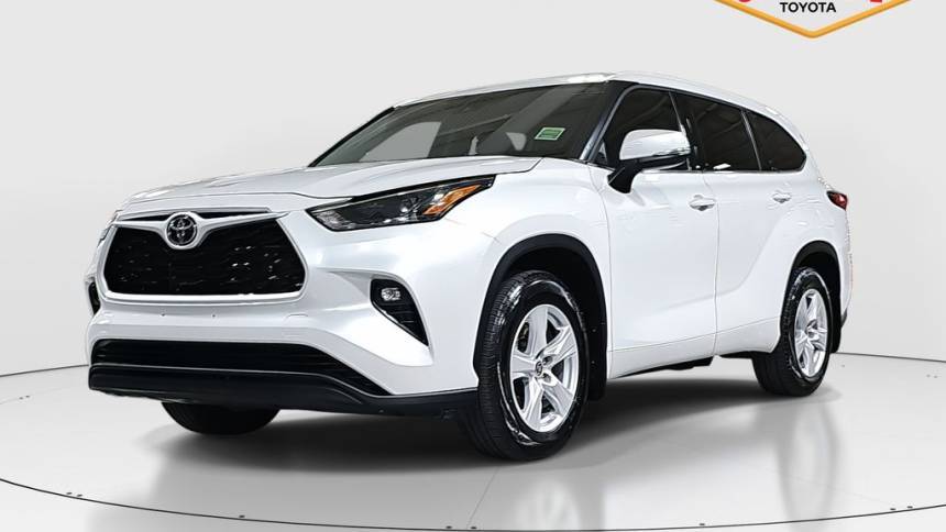 2022 Toyota Highlander LE — SUV — 57,600 mi — Las Vegas, NV