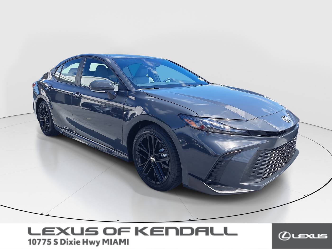 2025 Toyota Camry SE — Sedan — 11,700 mi — Miami, FL