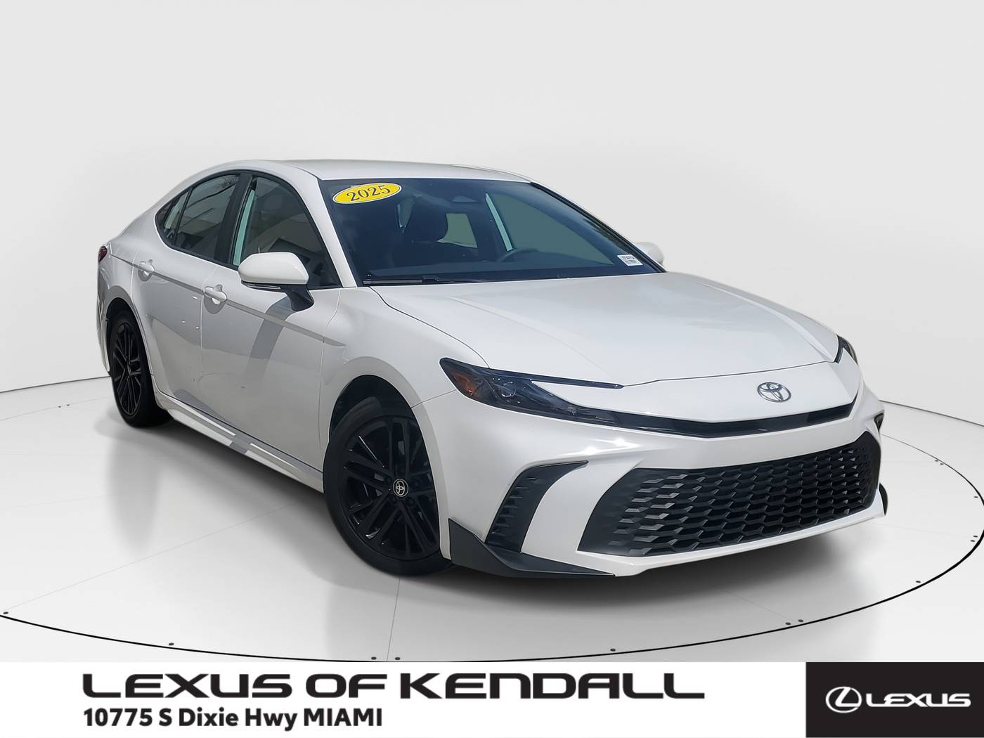 2025 Toyota Camry LE — Sedan — 15,777 mi — Miami, FL