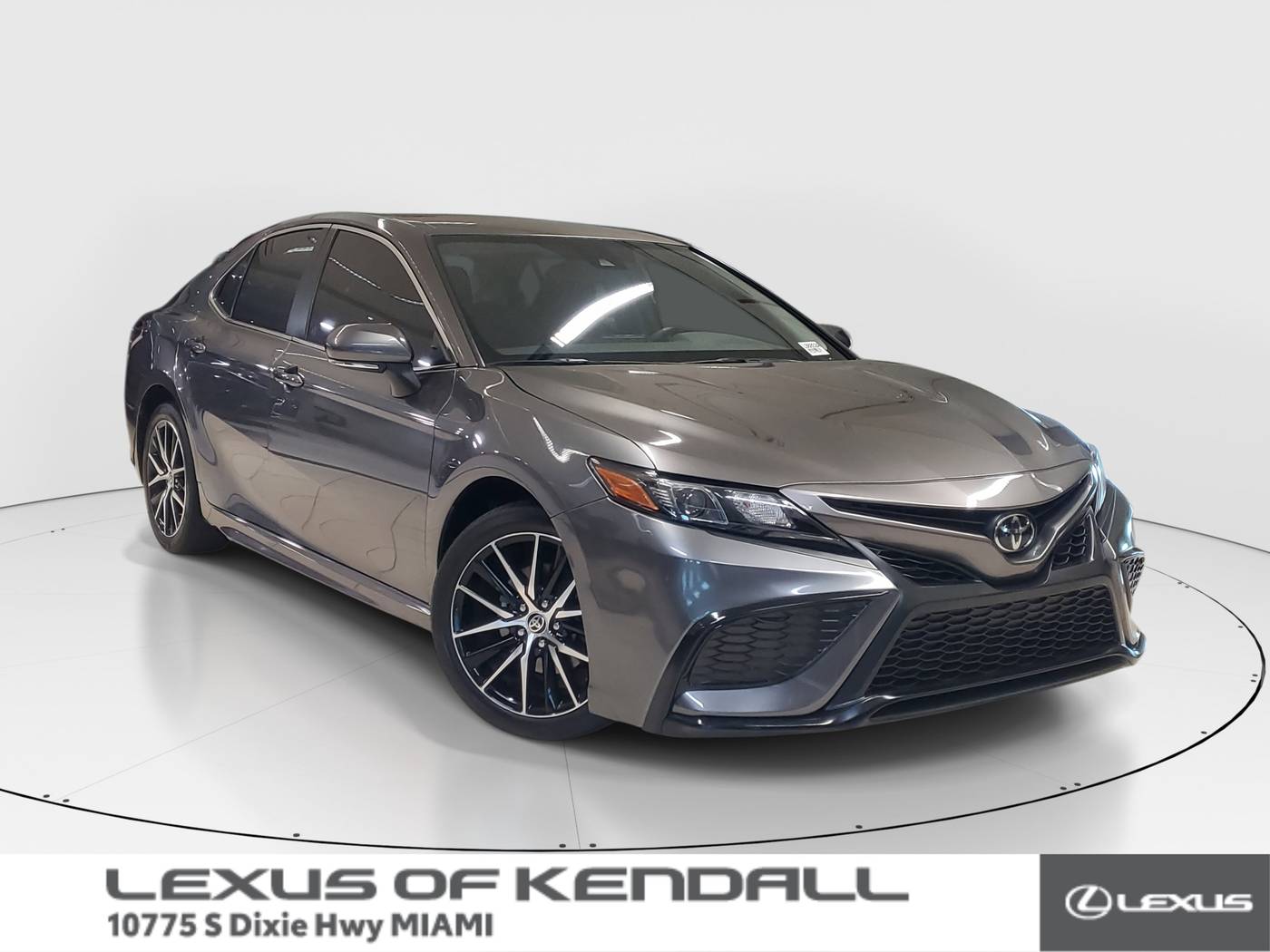 2023 Toyota Camry SE — Sedan — 17,915 mi — Miami, FL