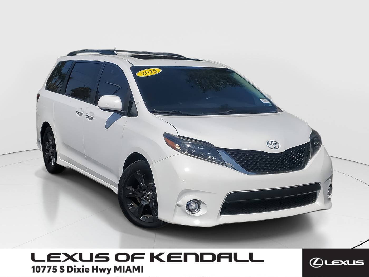 2015 Toyota Sienna SE — Minivan — 102,029 mi — Miami, FL