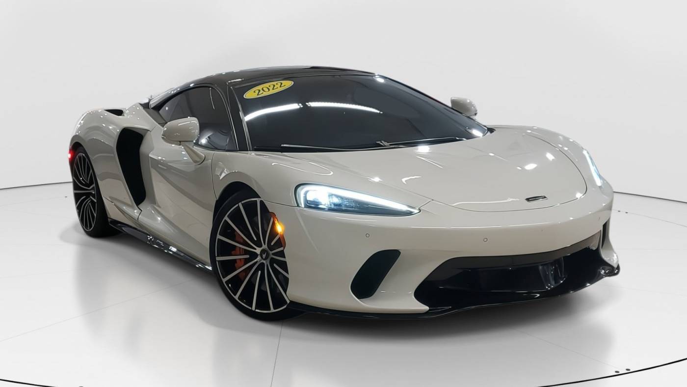 2022 McLaren GT