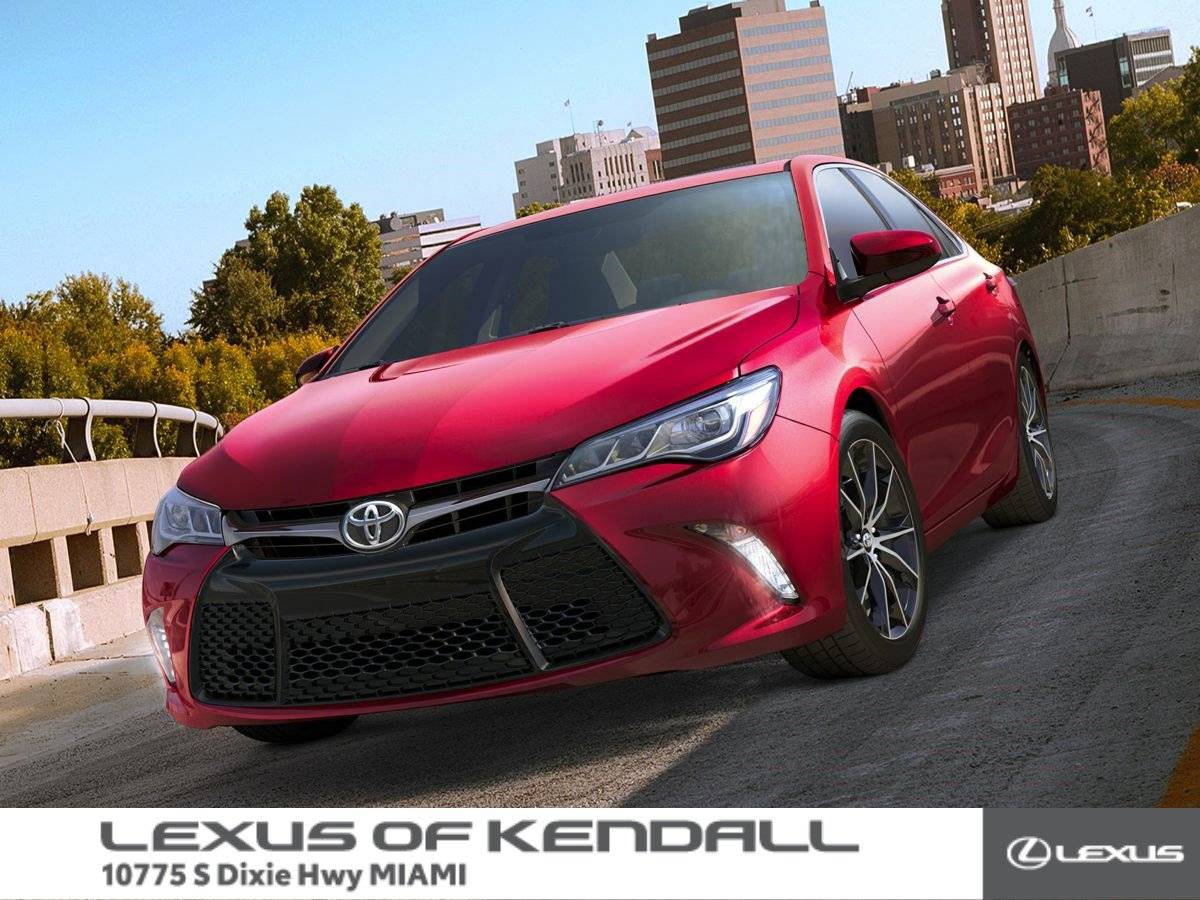 2017 Toyota Camry XLE — Sedan — 84,367 mi — Miami, FL