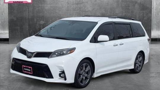 2018 Toyota Sienna SE — Minivan — 88,896 mi — Centennial, CO