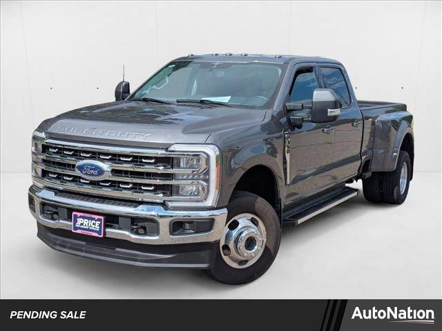 2023 Ford Super Duty F-350 LARIAT — Pickup Truck — 17,358 mi — Centennial, CO