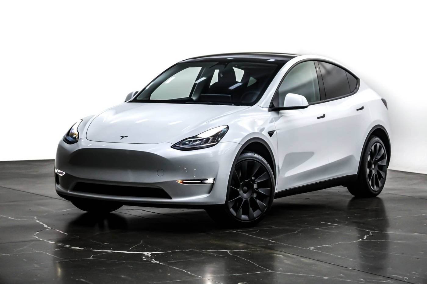 2023 Tesla Model Y Long Range — SUV — 22,467 mi — Costa Mesa, CA